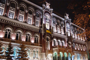 НБУ вперше оновив курс долара за час війни