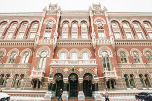 НБУ дальше восстанавливает «довоенные» требования к банкам: что ожидать