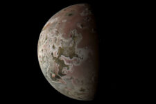 Вогненний супутник Юпітера: NASA показало фото