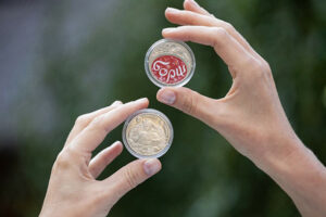 НБУ випустив унікальні монети на честь українського борщу