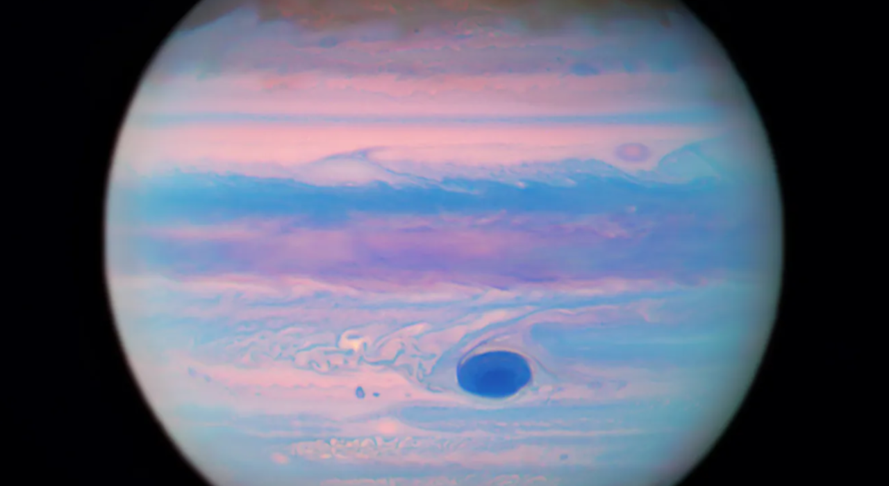 Юпитер под ультрафиолетом
