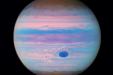 NASA показало ультрафиолетовый снимок Юпитера