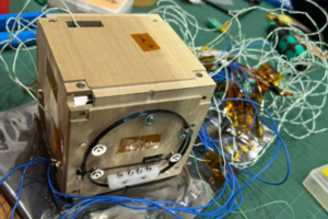 Ученые создали космический спутник из дерева