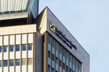 У Raiffeisen Bank оголосили рішення про відхід з росії до кінця року