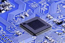 Intel випустить надпотужний чип, який конкуруватиме з Nvidia та AMD