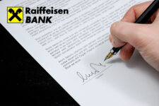 Raiffeisen Bank заключил еще одну сделку, которая ускорит выход с рынка рф