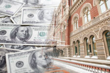 В НБУ рассказали, как будут смягчать валютные ограничения: чего ждать