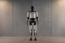 Tesla показала обновленного робота-гуманоида Optimus: что изменилось