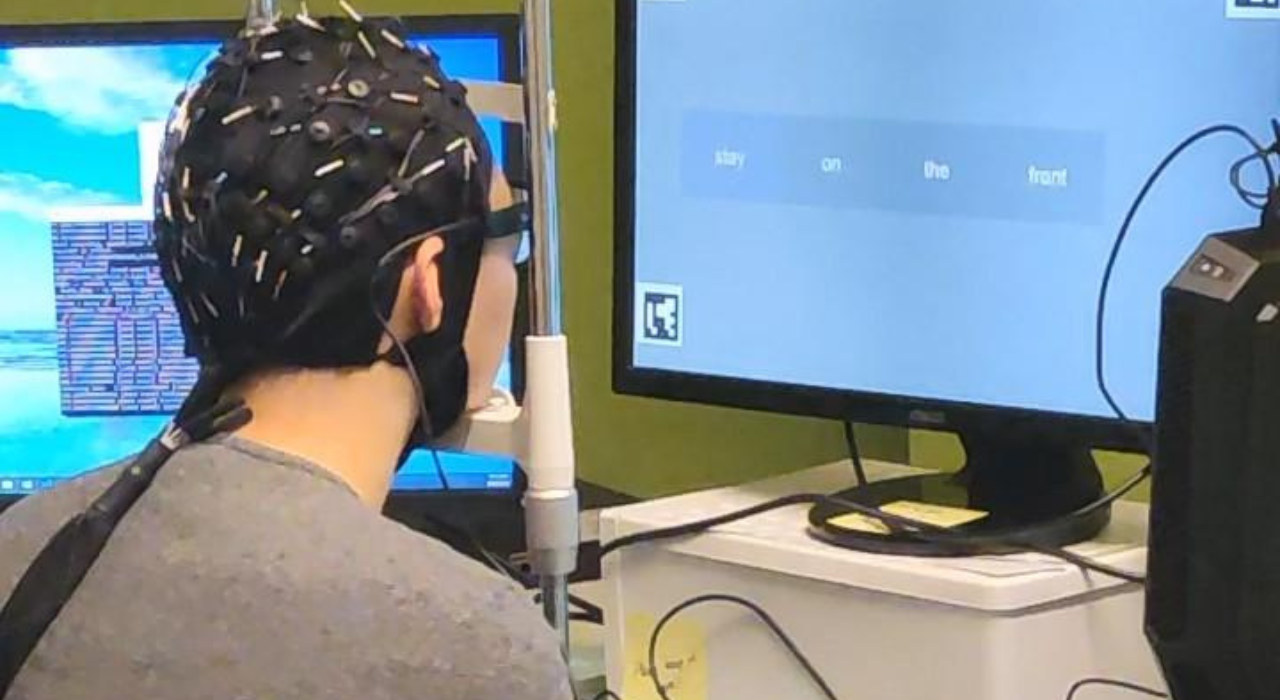 Пристрій перетворює сигнали ЕЕГ на текст