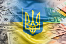 Як затримка з фіндопомогою Україні вплине на валютний ринок — НБУ