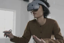 Sony создала особый шлем смешанной реальности