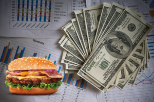 Индекс Биг-мака обновлен: какое место заняла Украина