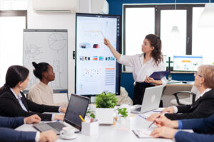 В Украине стартует бесплатная учебная программа для женщин-предпринимательниц: как податься