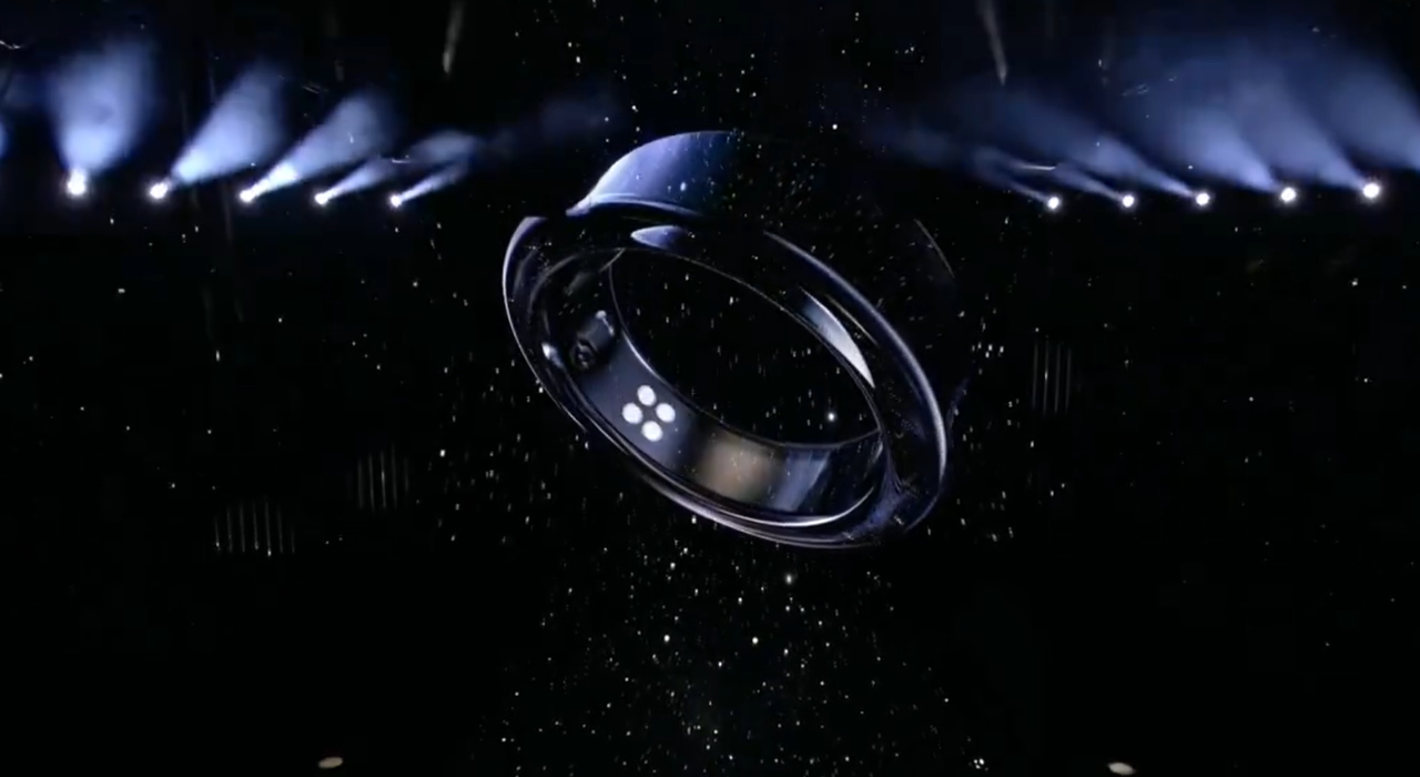 Віртуальне зображення Galaxy Ring на презентації Samsung
