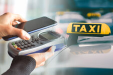 Податкова почала перевіряти таксистів без РРО