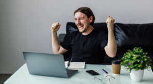 Трейдер перетворив $6 000 на $1,35 млн за 2 місяці: що він купив