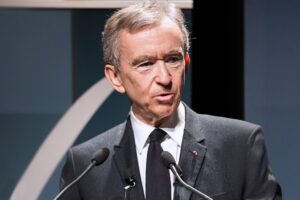 Сколько денег зарабатывает Бернар Арно за секунду