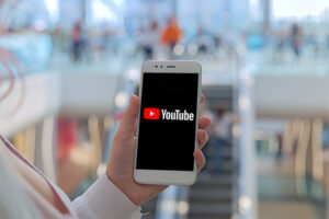 YouTube став соцмережею: що змінилось