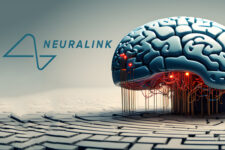 Илон Маск объявил о достижениях первого человека с чипом Neuralink