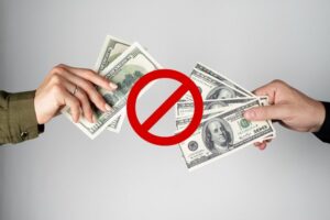 В некоторых странах готовится ограничение расчетов наличными деньгами