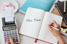 Налоговая будет информировать должников по-новому: подробности