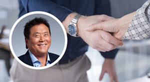 Роберт Кійосакі розповів, яка угода зараз найвигідніша