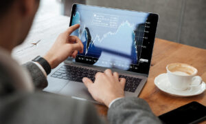 Скейлінг в онлайн-трейдингу: переваги та ризики стратегії