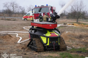 В Одесской области робот помогал ликвидировать последствия российской атаки