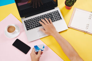 На какую сумму и какие товары украинцы покупали через интернет в 2023 — Promodo