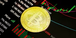 Финансовые эксперты оценили позиции Биткоина перед халвингом