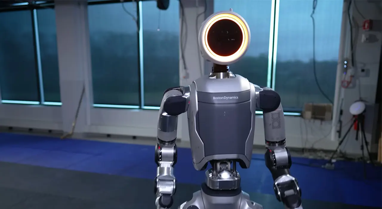 Boston Dynamics представила новую версию человекоподобного робота