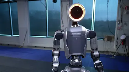 Boston Dynamics представила нову версію людиноподібного робота