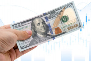 Скільки грошей можна заробити з інвестованих $100 за все життя