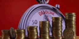 Скільки заборгували політичні партії в Україні за два роки — YouControl