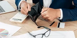 В яких сферах найбільше компаній-банкрутів — Держстат