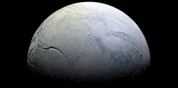 На спутнике Сатурна может существовать жизнь — что нашли ученые