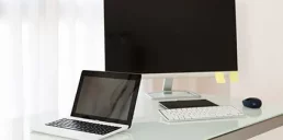 Чем ноутбук лучше стационарного компьютера: 5 преимуществ