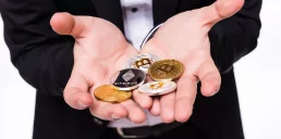 Биткоин и Ethereum лидируют в миграции с криптовалютных бирж