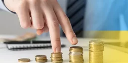 В каких сферах украинцам стали платить больше — Госстат