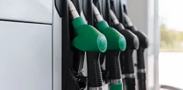 Бензин може подорожчати до 100 грн за літр