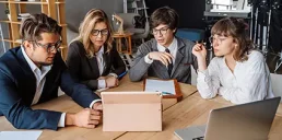 Как построить эффективный маркетинг для банков и страховых компаний: инсайты от Netpeak