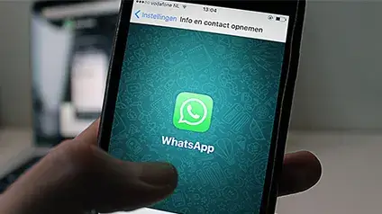 WhatsApp тестирует новую ИИ-функцию для создания картинок