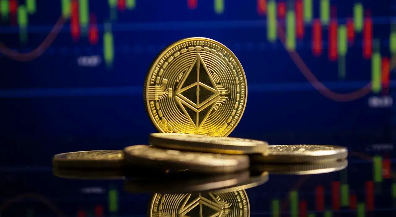 Ethereum упал на 15% за несколько минут: что будет с монетой