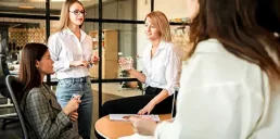 Женщины активно меняют облик современного бизнеса