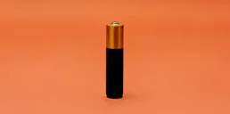 Ученые создали новые батареи, работающие в 10 раз дольше обычных