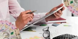 Скільки кредитів отримали українські підприємці за час дії воєнного стану — інфографіка