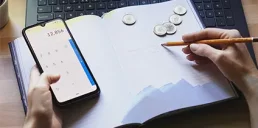 Скільки грошей українці заборгували за мікрокредитами — Опендатабот