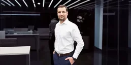 Цифровизация бизнеса, финтех-тренды, искусственный интеллект и финансовая инклюзия — интервью с Евгением Лисняком, старшим директором Visa