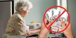 Кому из украинцев могут приостановить выплату пенсий