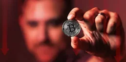 Біткоїн може впасти до $65 000 — аналітик